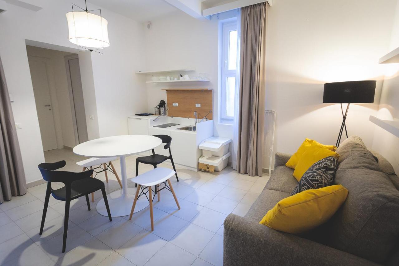 Via Siena 4 - Suites & Rooms Marina di Cecina Kültér fotó