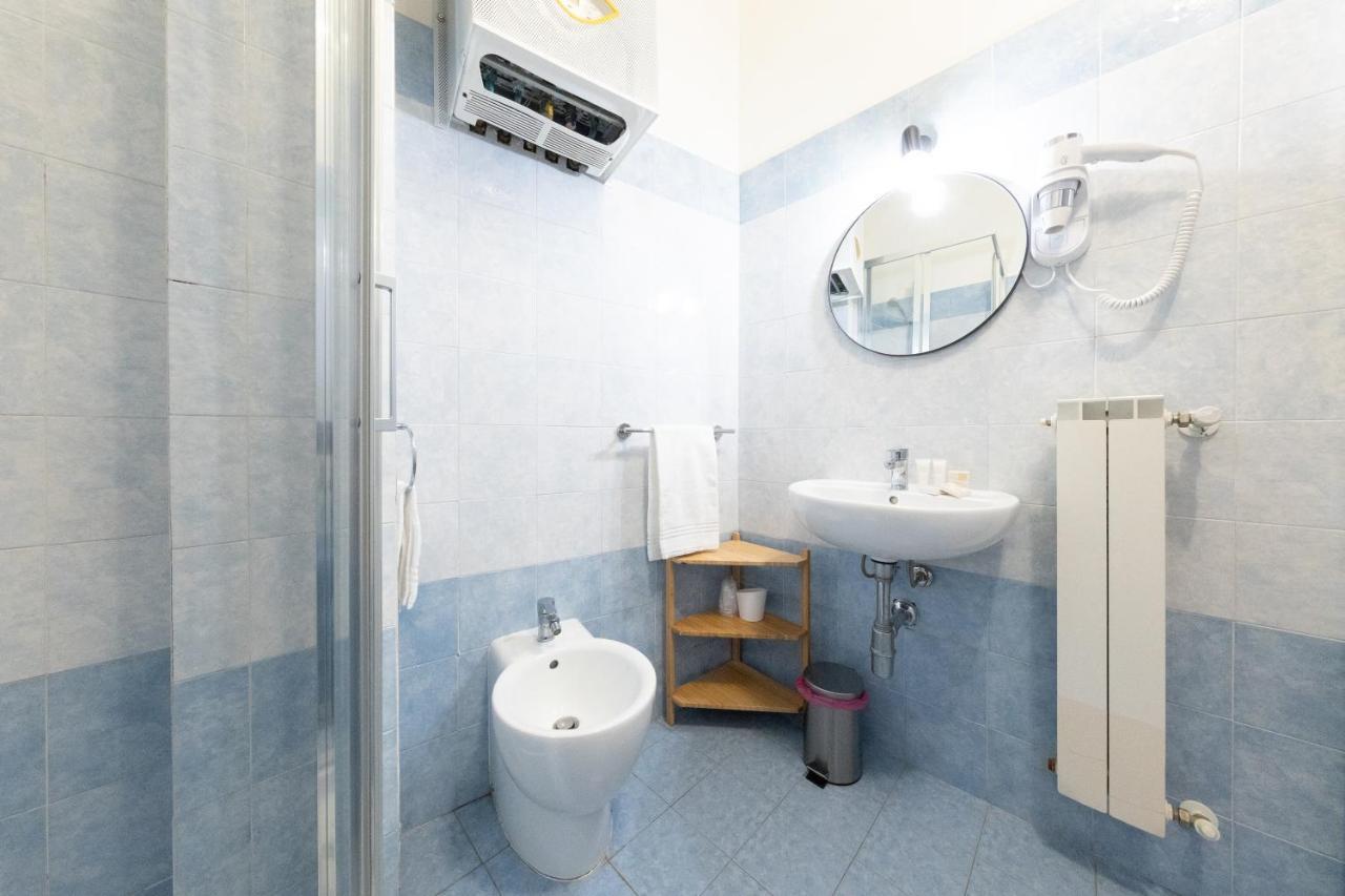 Via Siena 4 - Suites & Rooms Marina di Cecina Kültér fotó